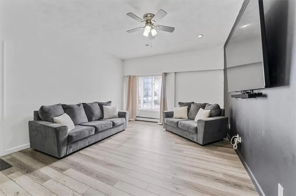 90 Hamlet Avenue Woonsocket RI 02895