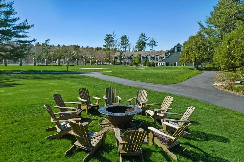 7 A Fern Ridge Richmond RI 02898