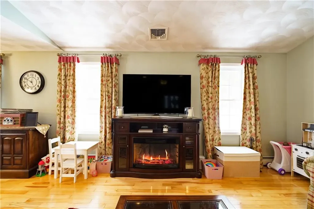 37 Hoover Street West Warwick RI 02893