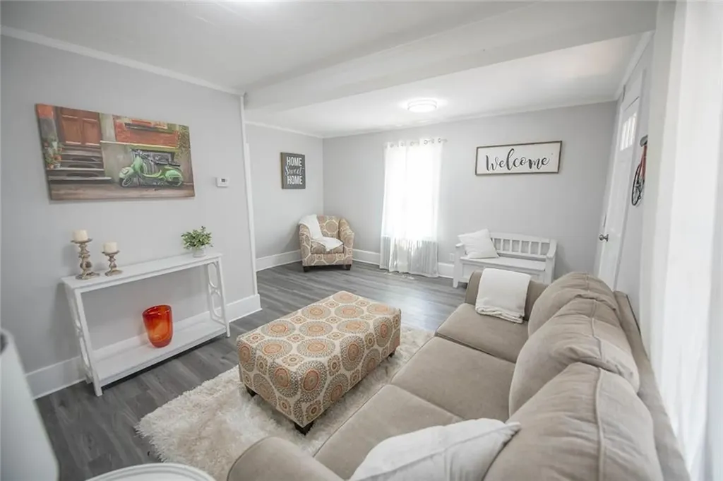 9 Meadow Street Warren RI 02885