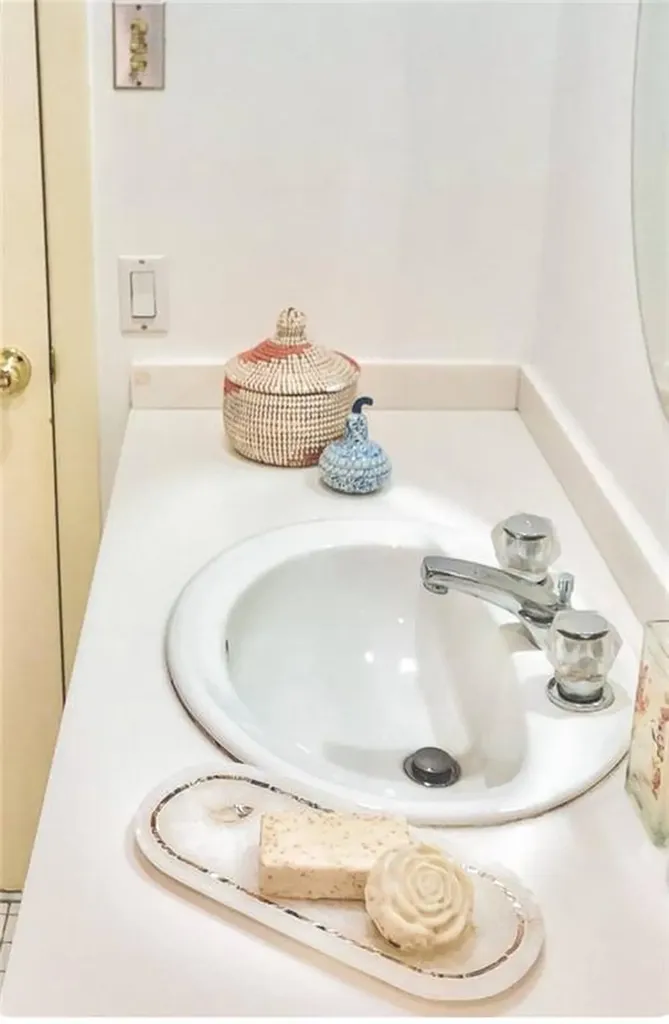 32 Luzon Avenue Providence RI 02906