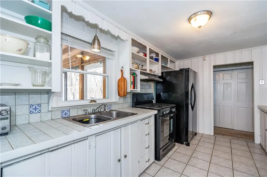 760 Cowesett Road Warwick RI 02886