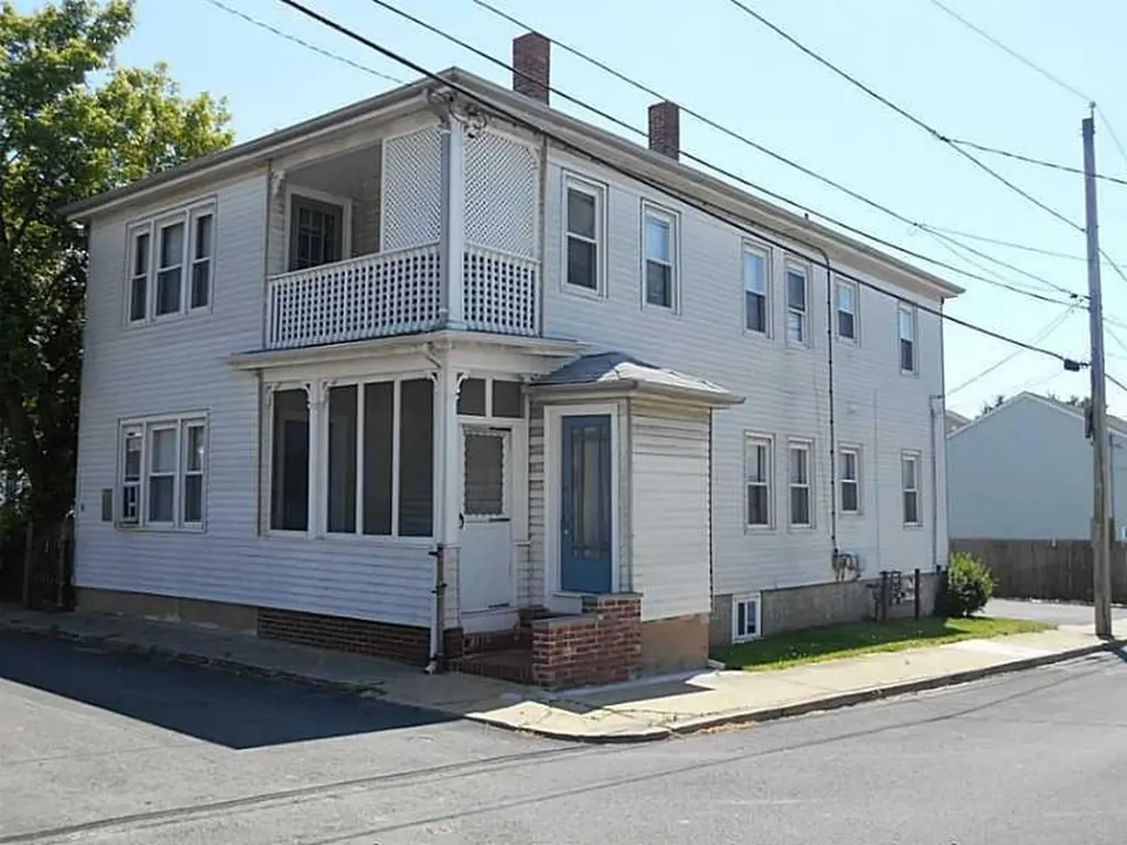 6 Chilton Street Bristol RI 02809