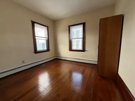 6 Chilton Street Bristol RI 02809