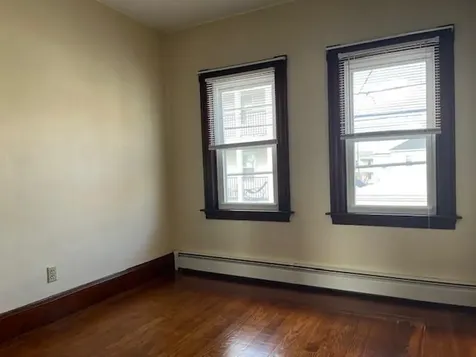 6 Chilton Street Bristol RI 02809