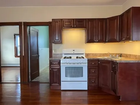 6 Chilton Street Bristol RI 02809