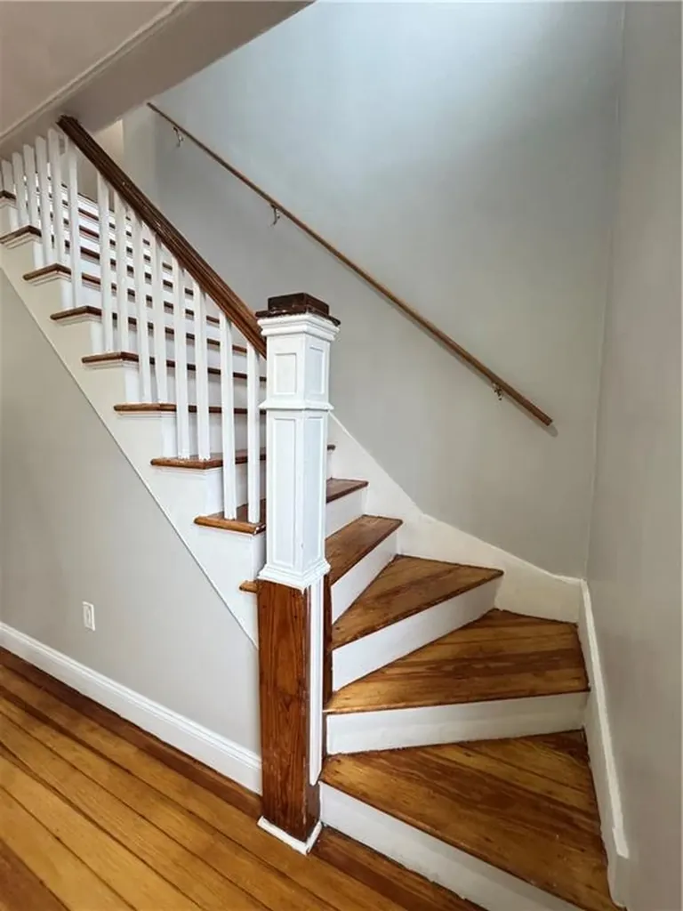 141 Oriole Avenue Pawtucket RI 02860