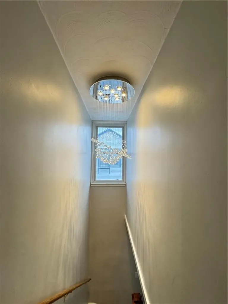 141 Oriole Avenue Pawtucket RI 02860