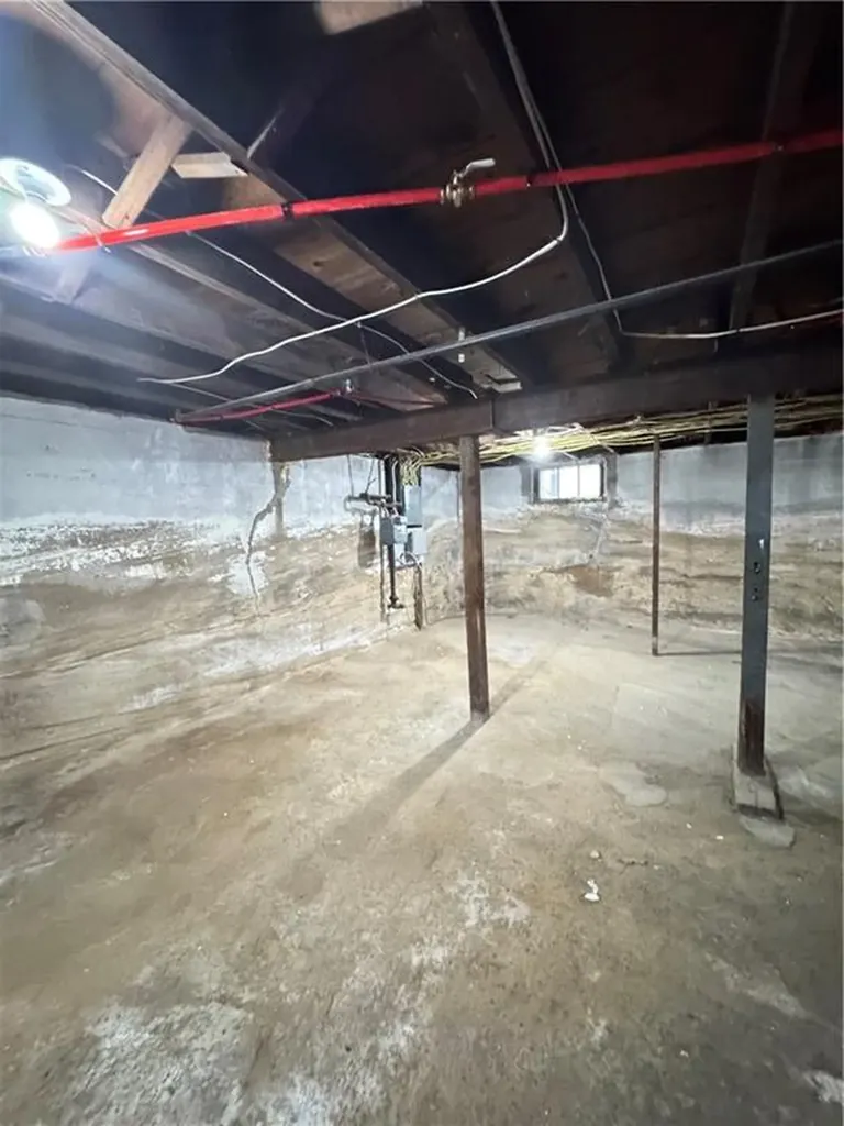 141 Oriole Avenue Pawtucket RI 02860