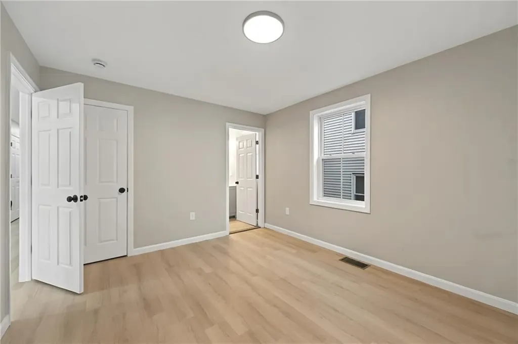 22 Burnside Street Providence RI 02905