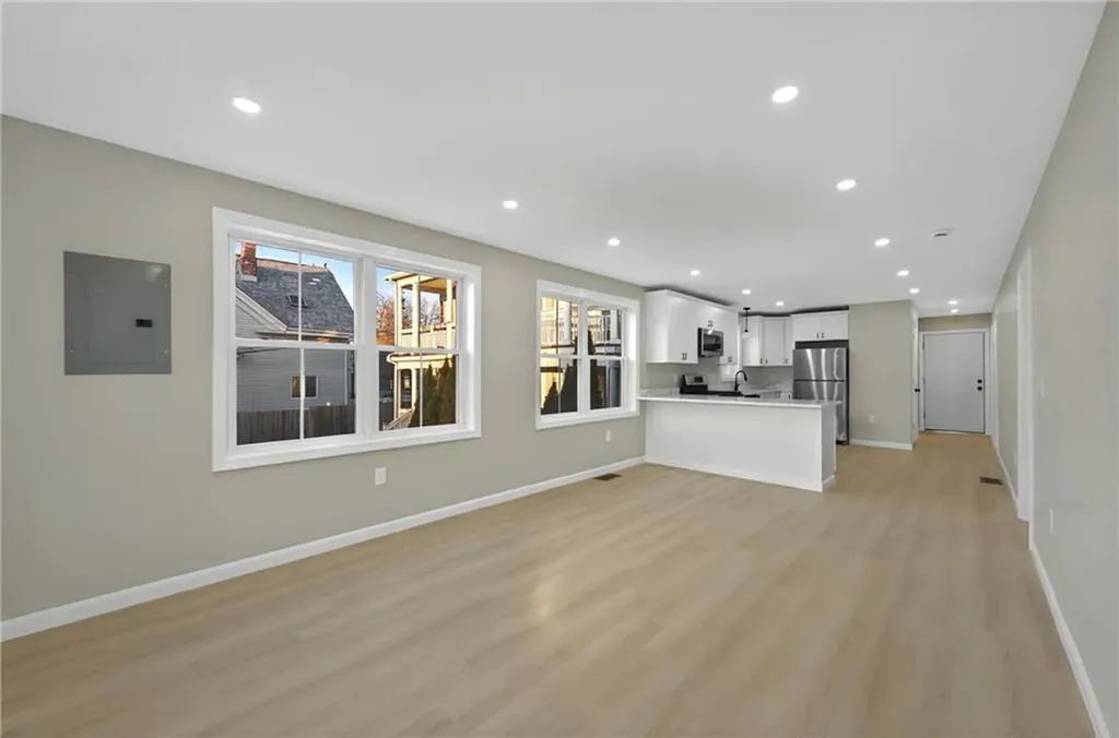 22 Burnside Street Providence RI 02905