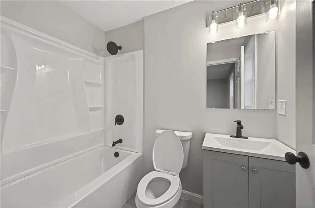 22 Burnside Street Providence RI 02905