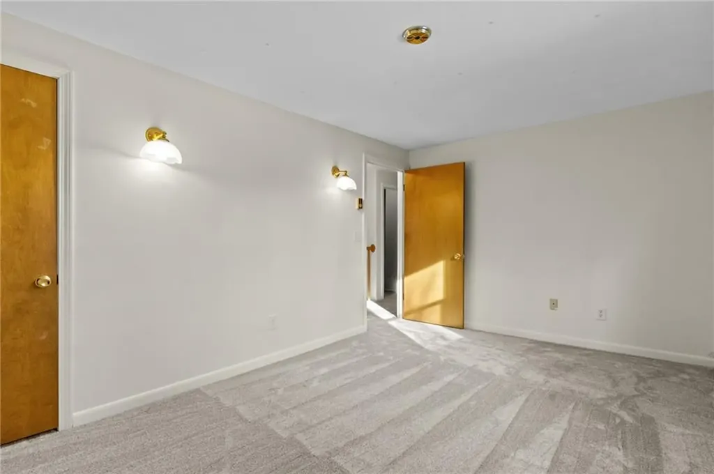 3 Watercress Court Coventry RI 02816