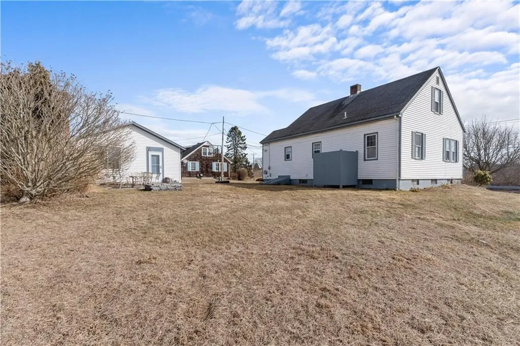89 Sand Hill Cove Road Narragansett RI 02882