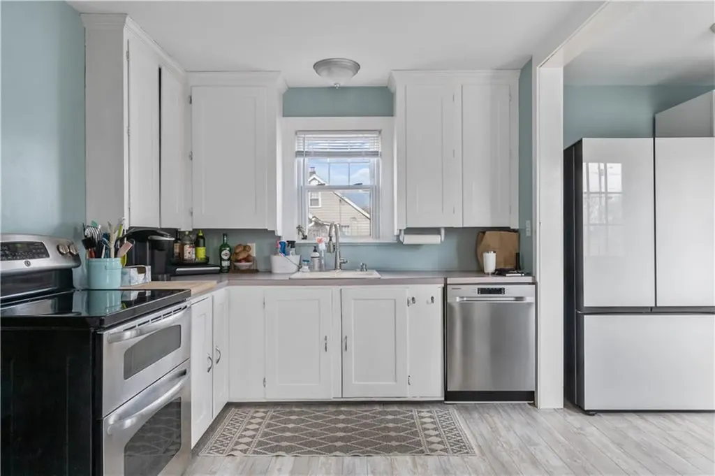 89 Sand Hill Cove Road Narragansett RI 02882