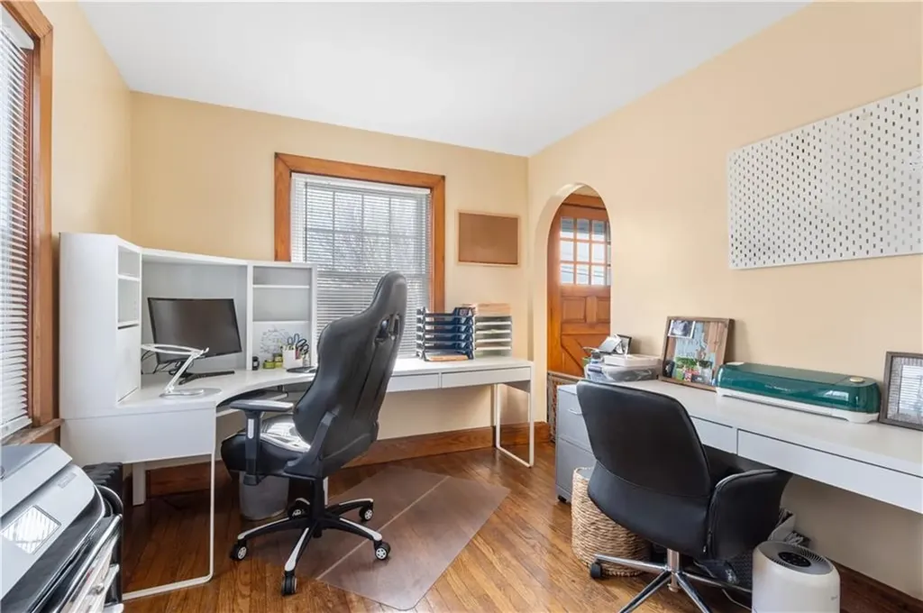 89 Sand Hill Cove Road Narragansett RI 02882