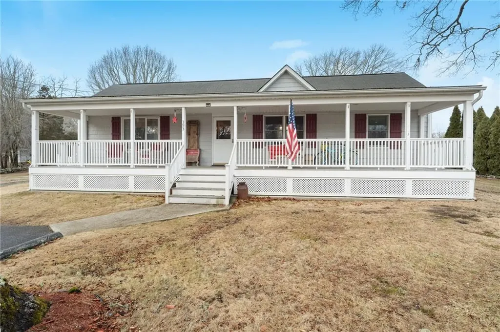 393 Klondike Road Charlestown RI 02813