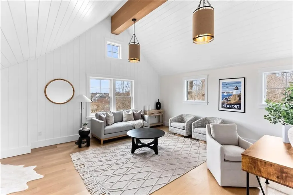 15 Lewis Drive Middletown RI 02842