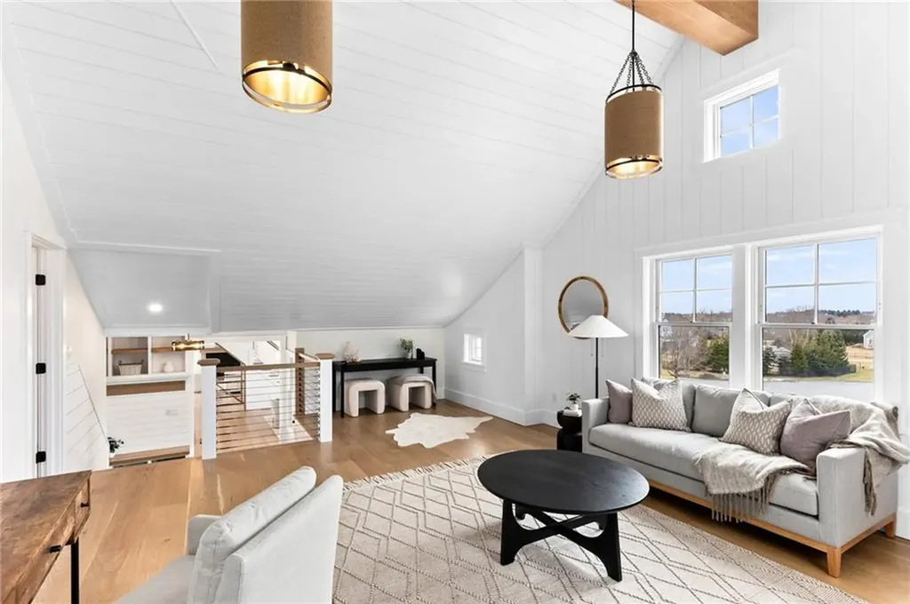 15 Lewis Drive Middletown RI 02842