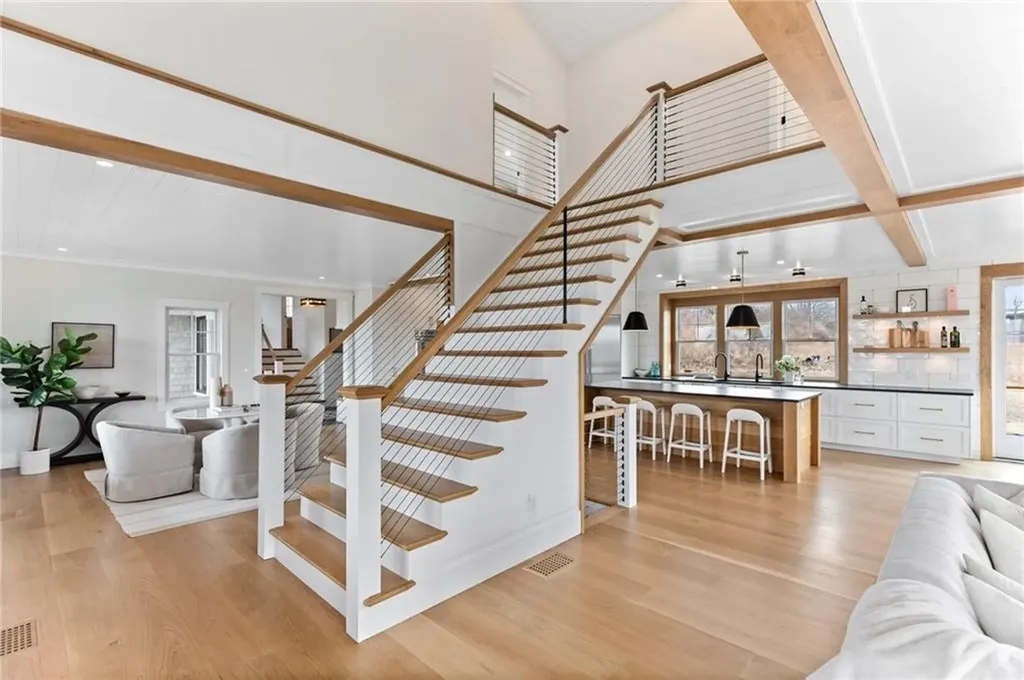 15 Lewis Drive Middletown RI 02842