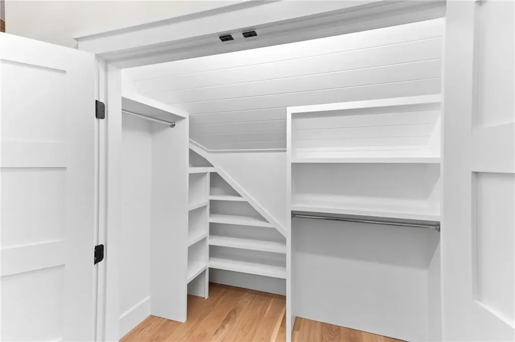 15 Lewis Drive Middletown RI 02842