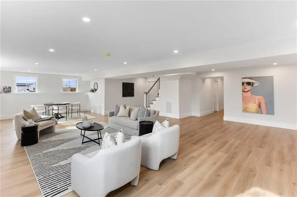 15 Lewis Drive Middletown RI 02842