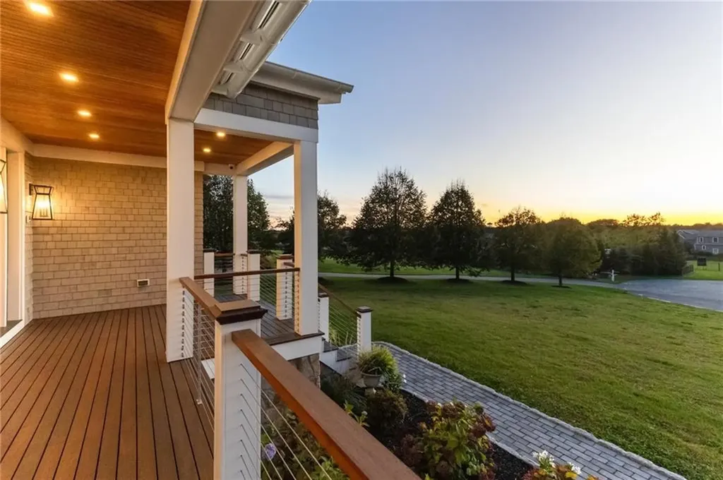 15 Lewis Drive Middletown RI 02842