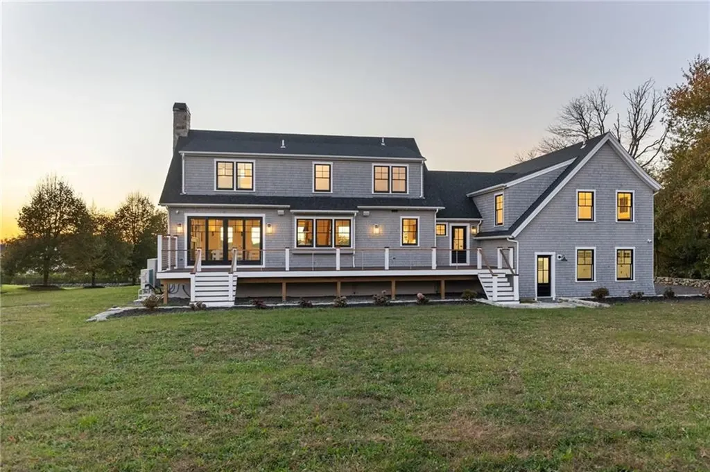 15 Lewis Drive Middletown RI 02842