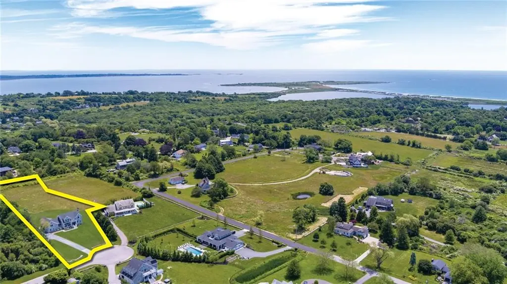 15 Lewis Drive Middletown RI 02842