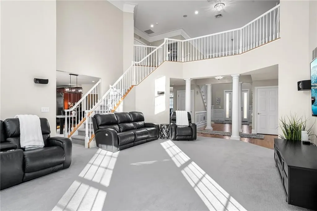 30 Lenihan Lane East Greenwich RI 02818