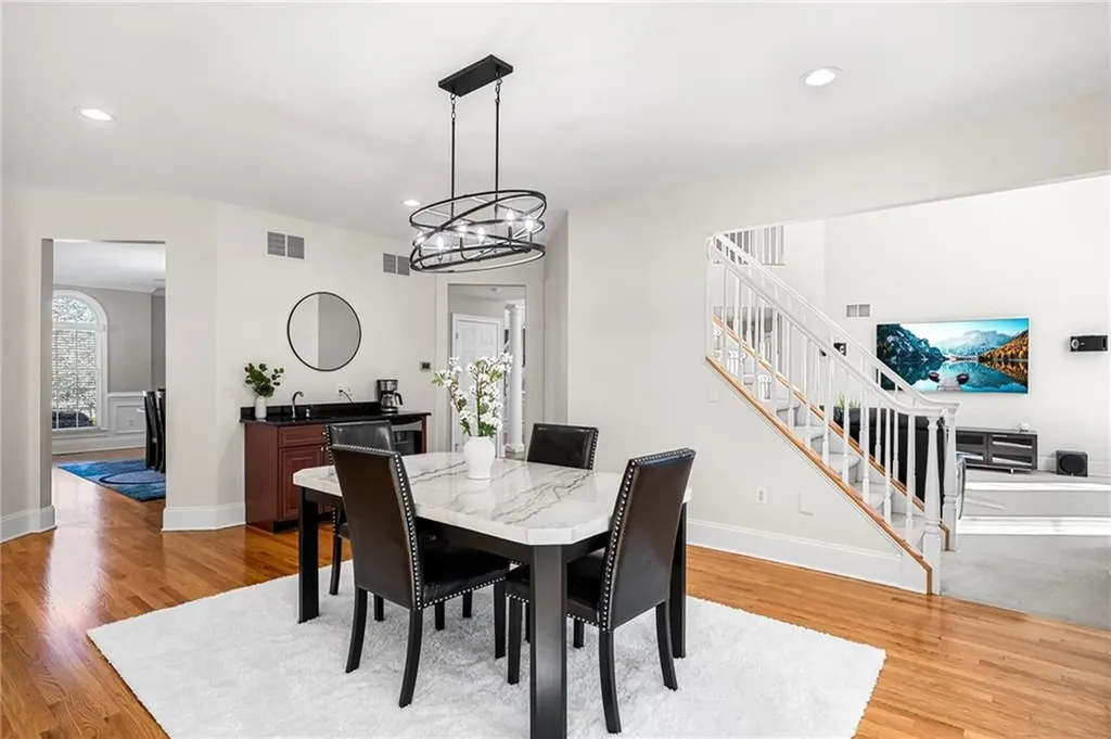 30 Lenihan Lane East Greenwich RI 02818