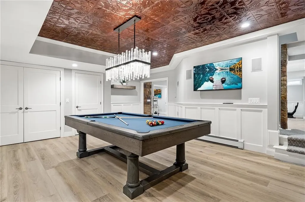 30 Lenihan Lane East Greenwich RI 02818