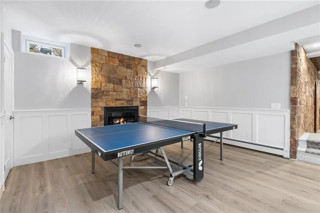 30 Lenihan Lane East Greenwich RI 02818