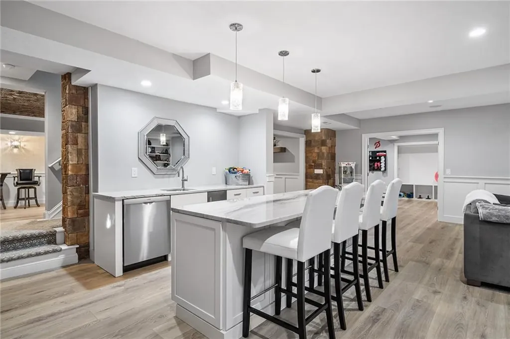 30 Lenihan Lane East Greenwich RI 02818