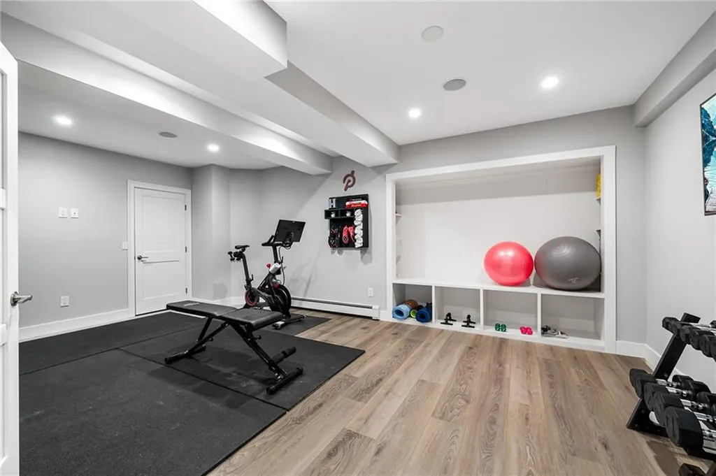 30 Lenihan Lane East Greenwich RI 02818