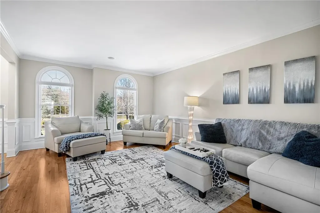 30 Lenihan Lane East Greenwich RI 02818