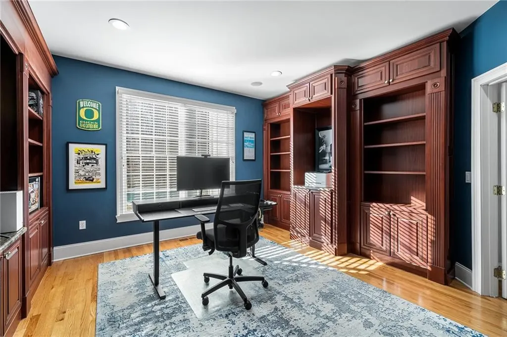 30 Lenihan Lane East Greenwich RI 02818