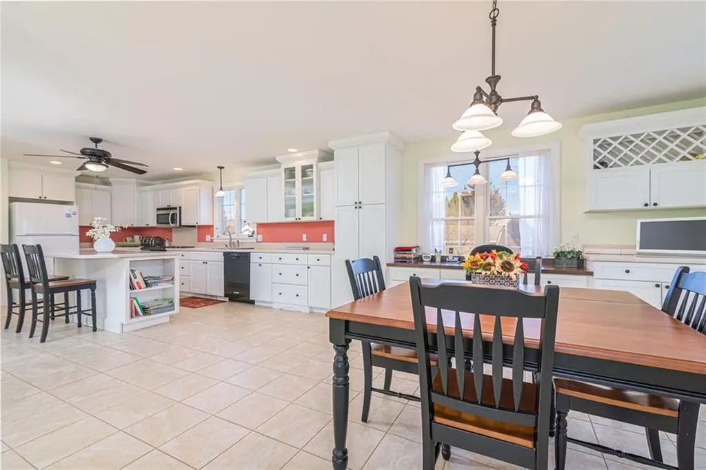 46 Third Avenue Charlestown RI 02813