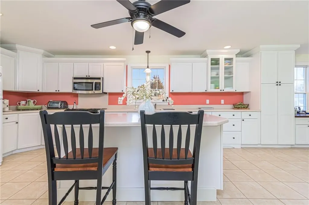 46 Third Avenue Charlestown RI 02813