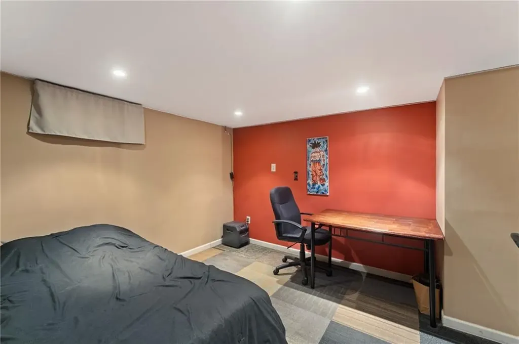136 Beech Avenue Tiverton RI 02878