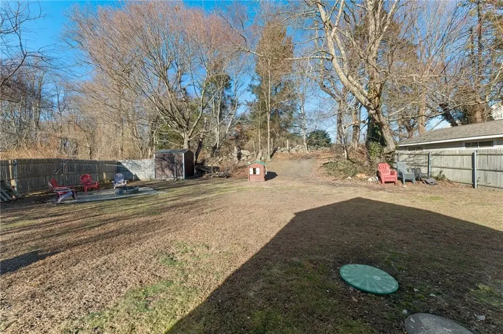 136 Beech Avenue Tiverton RI 02878