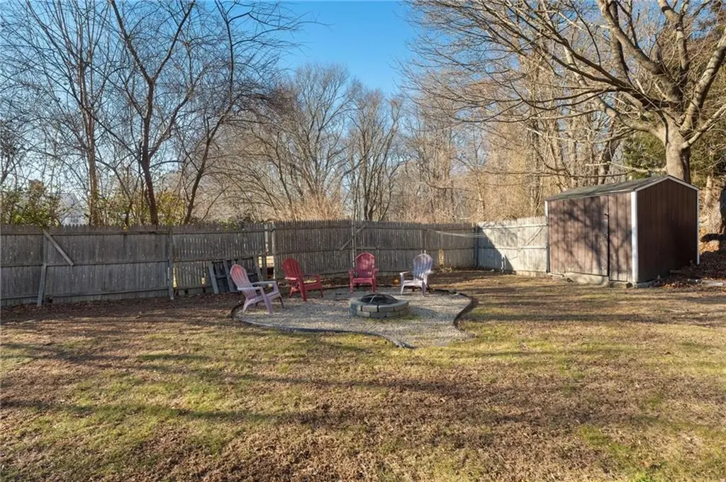 136 Beech Avenue Tiverton RI 02878