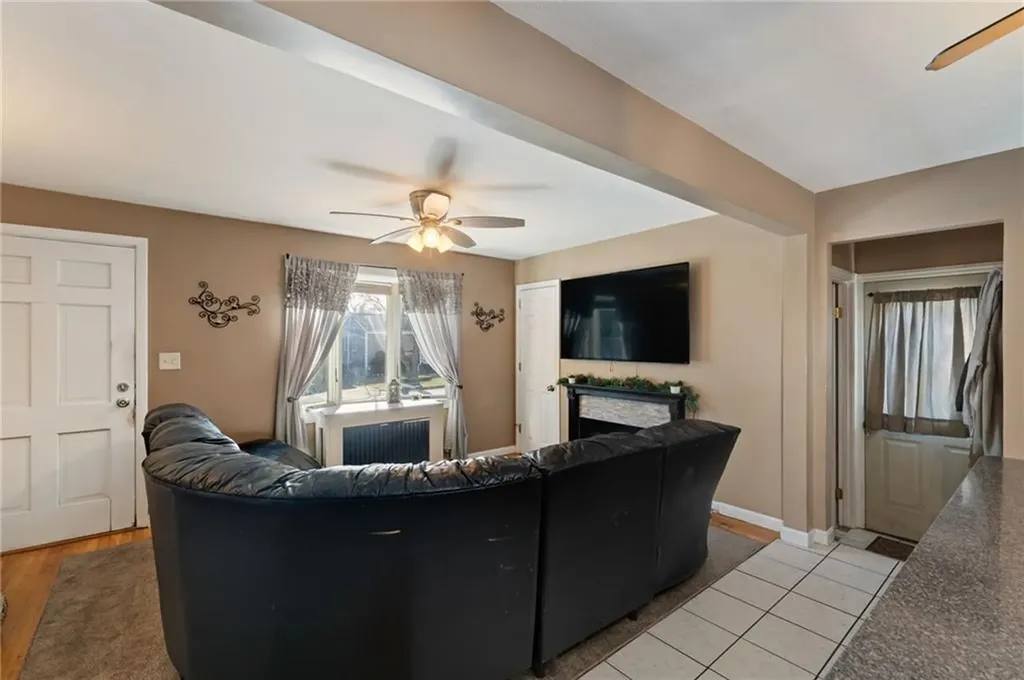 136 Beech Avenue Tiverton RI 02878