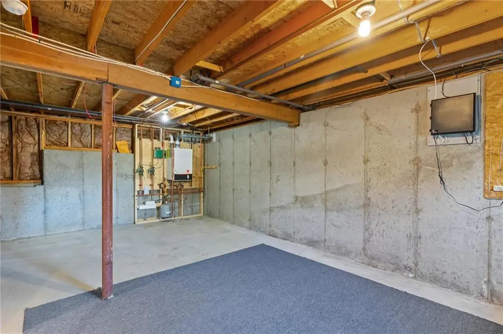4 Cobble Hill Road Lincoln RI 02865