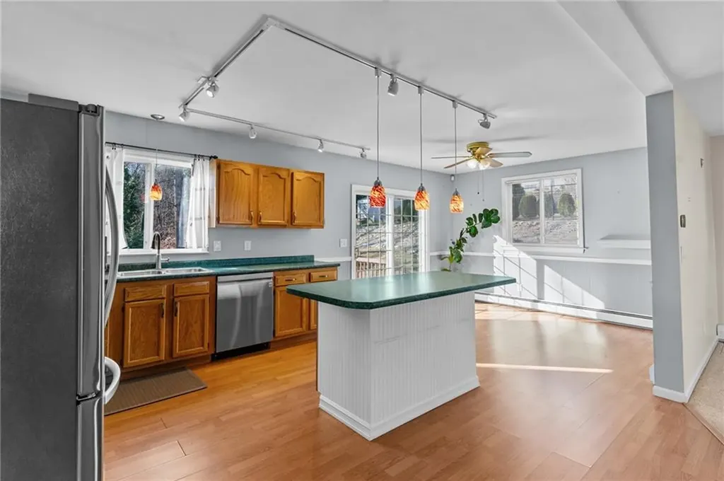4 Cobble Hill Road Lincoln RI 02865
