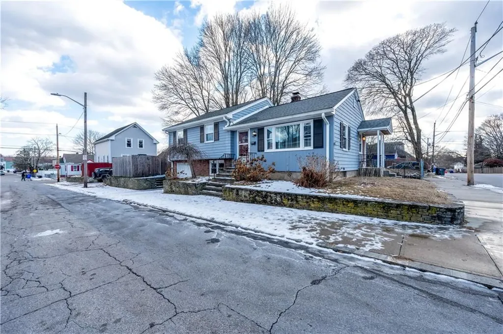 84 Maynard Street Providence RI 02909