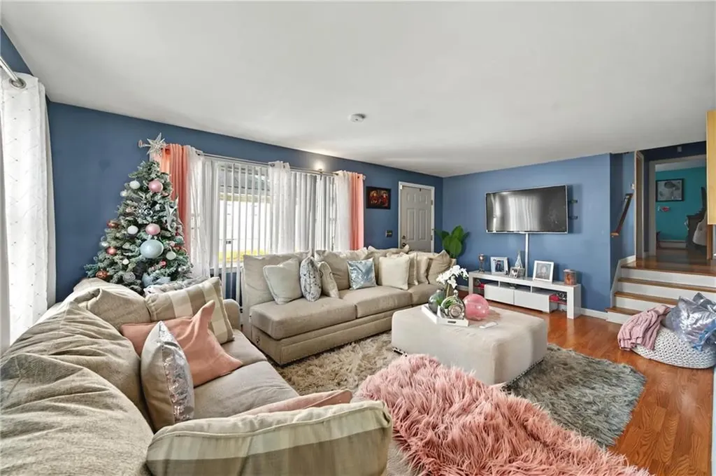 84 Maynard Street Providence RI 02909