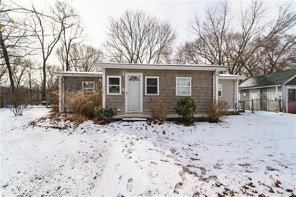 146 Staples Avenue Warwick RI 02886