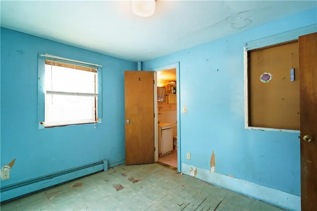 146 Staples Avenue Warwick RI 02886