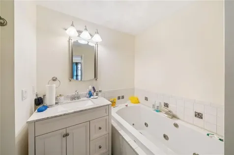 78 Kenyon Avenue Pawtucket RI 02861